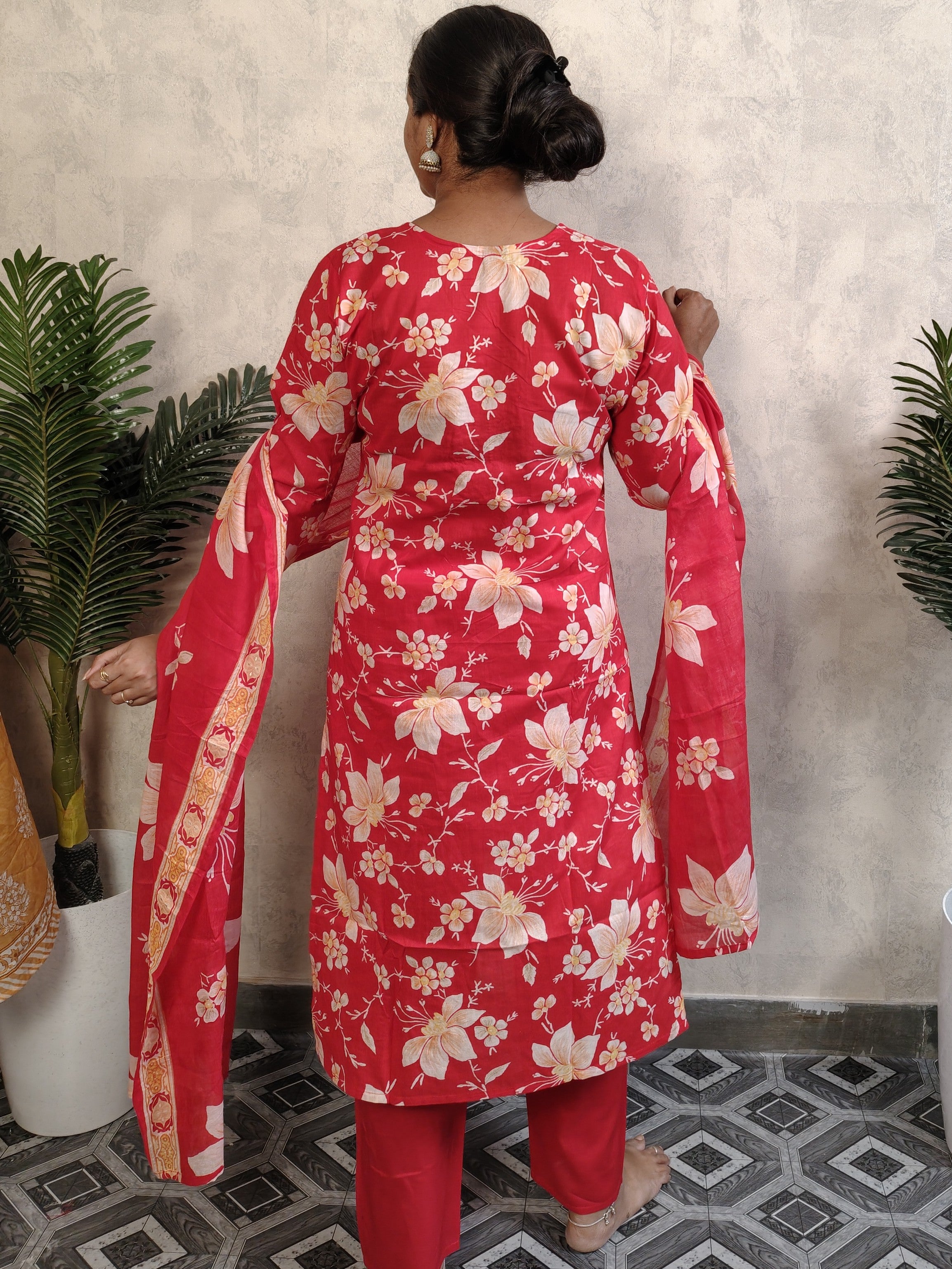 Red Floral Print Rayon Kurti Set with Dupatta