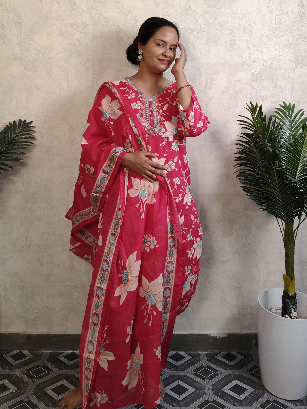 Pink Floral Print Rayon Kurti Set with Dupatta