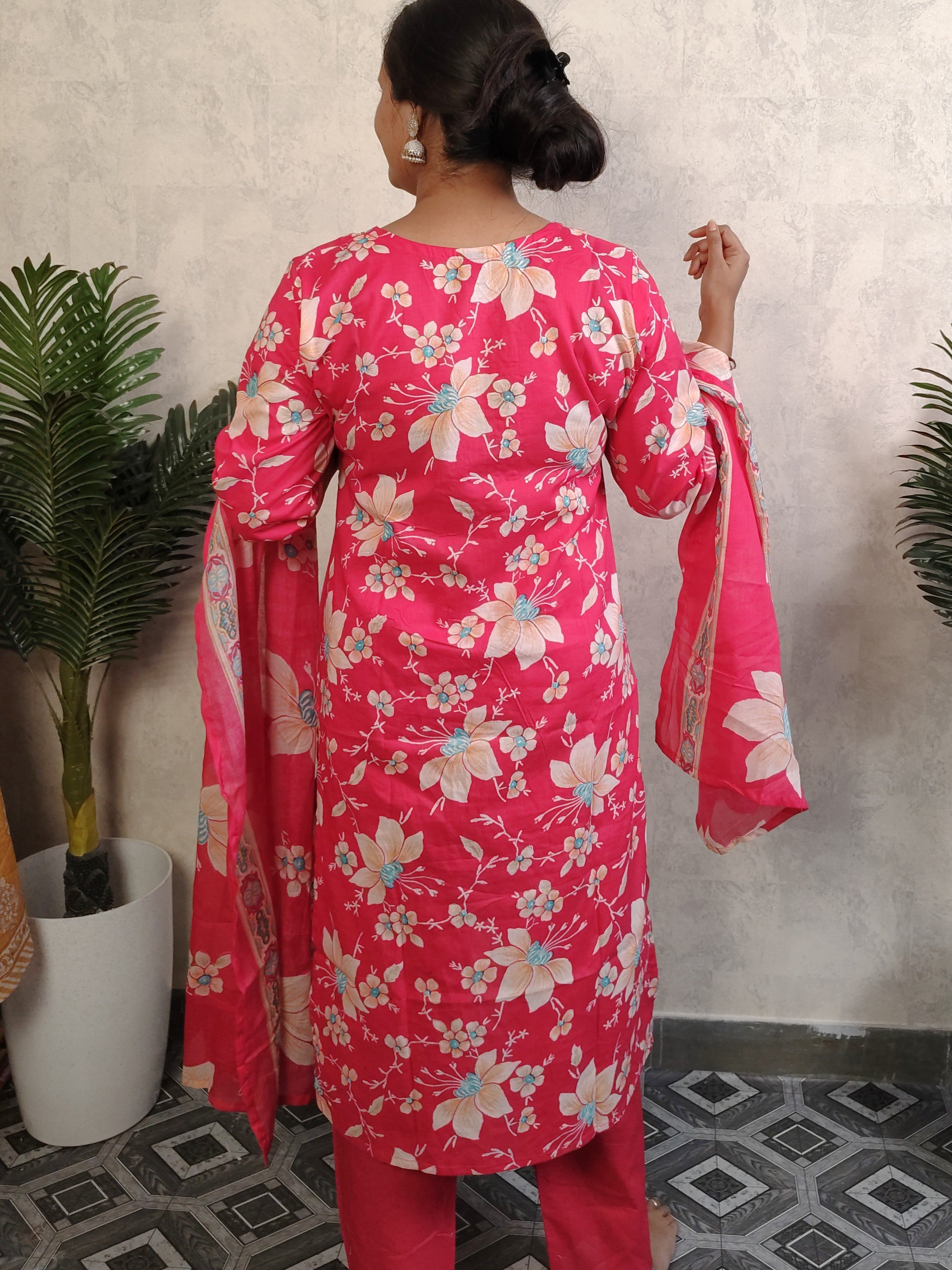 Pink Floral Print Rayon Kurti Set with Dupatta