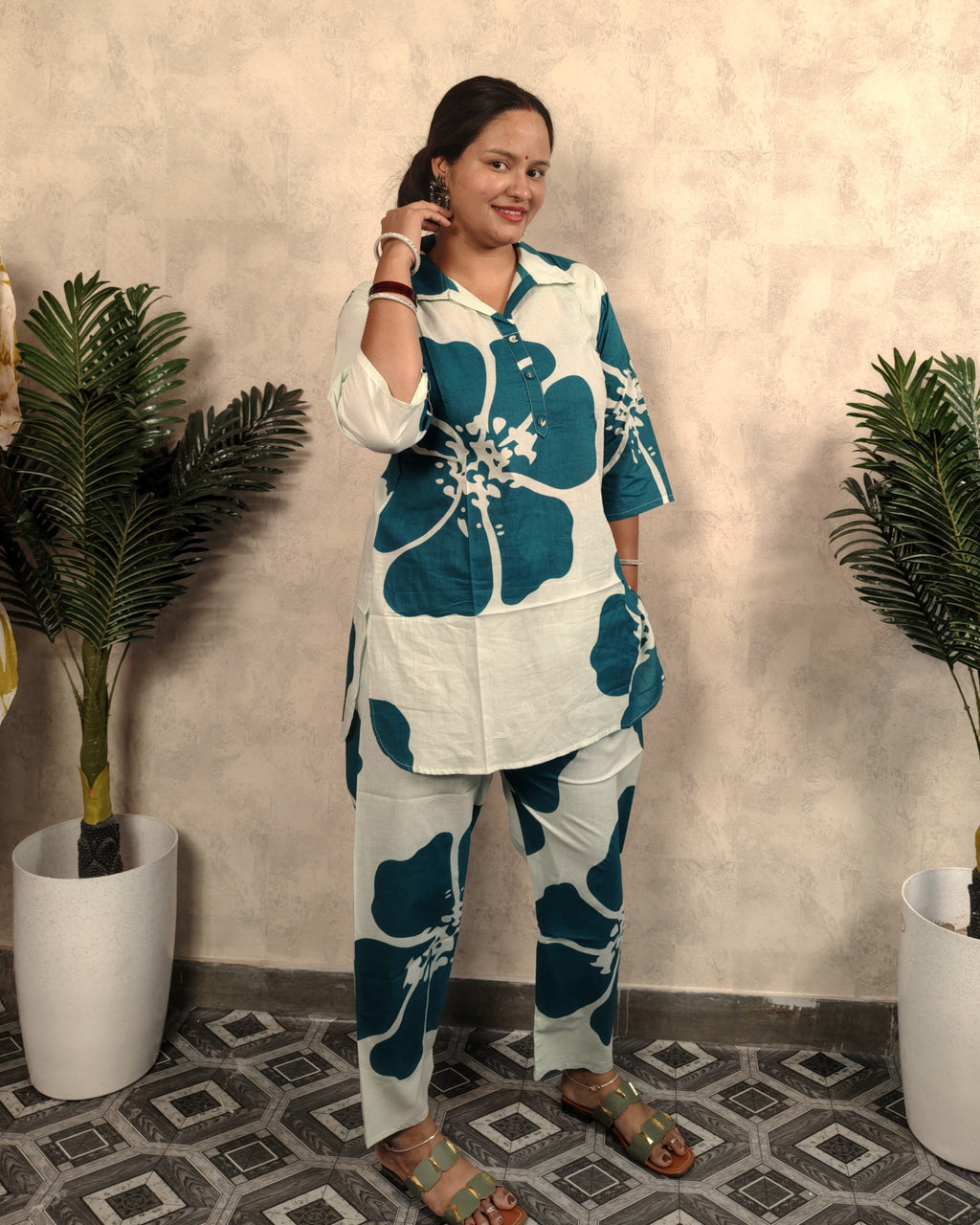 White & Teal Oversized Hibiscus Print Cotton Co-ord Set