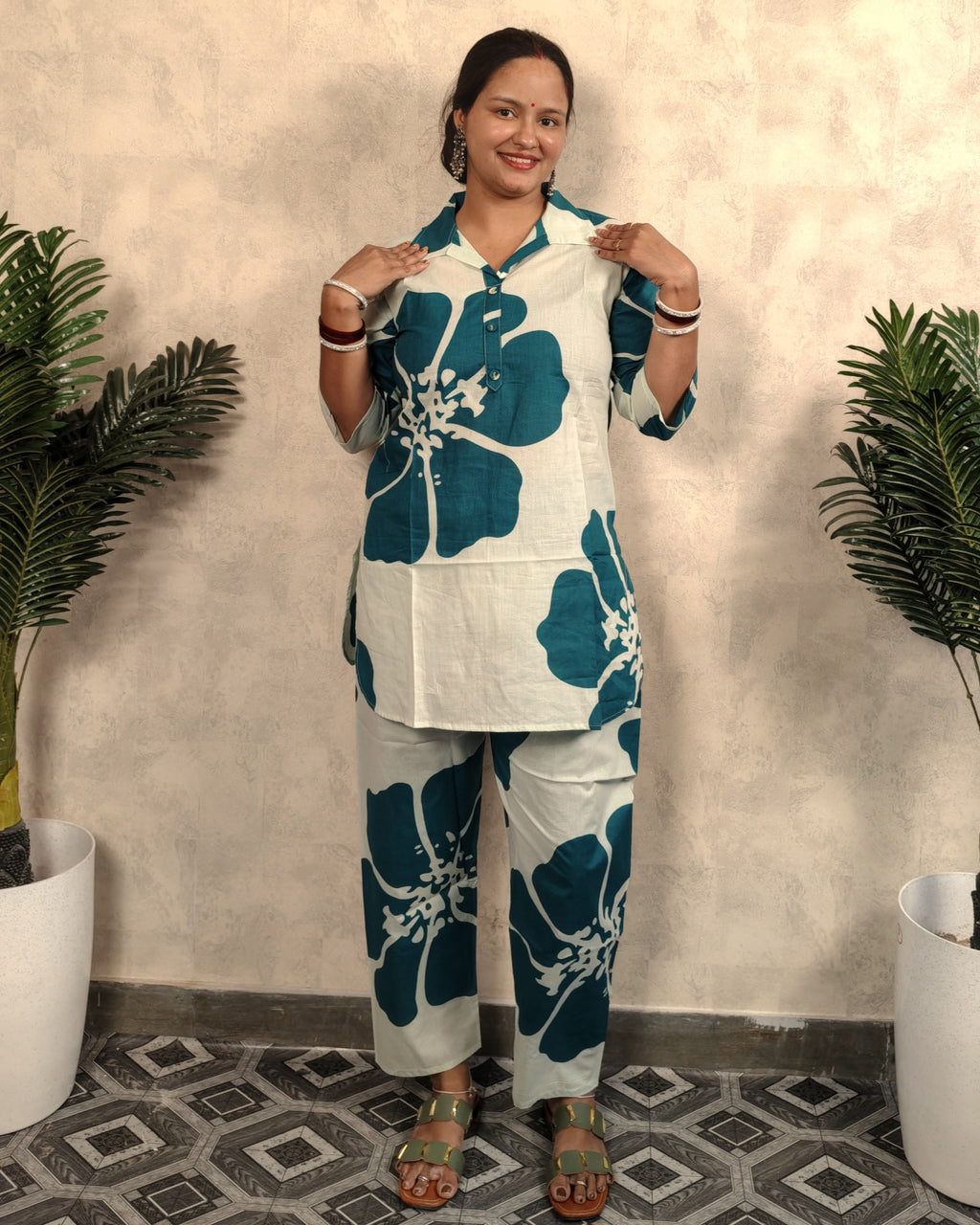 White & Teal Oversized Hibiscus Print Cotton Co-ord Set