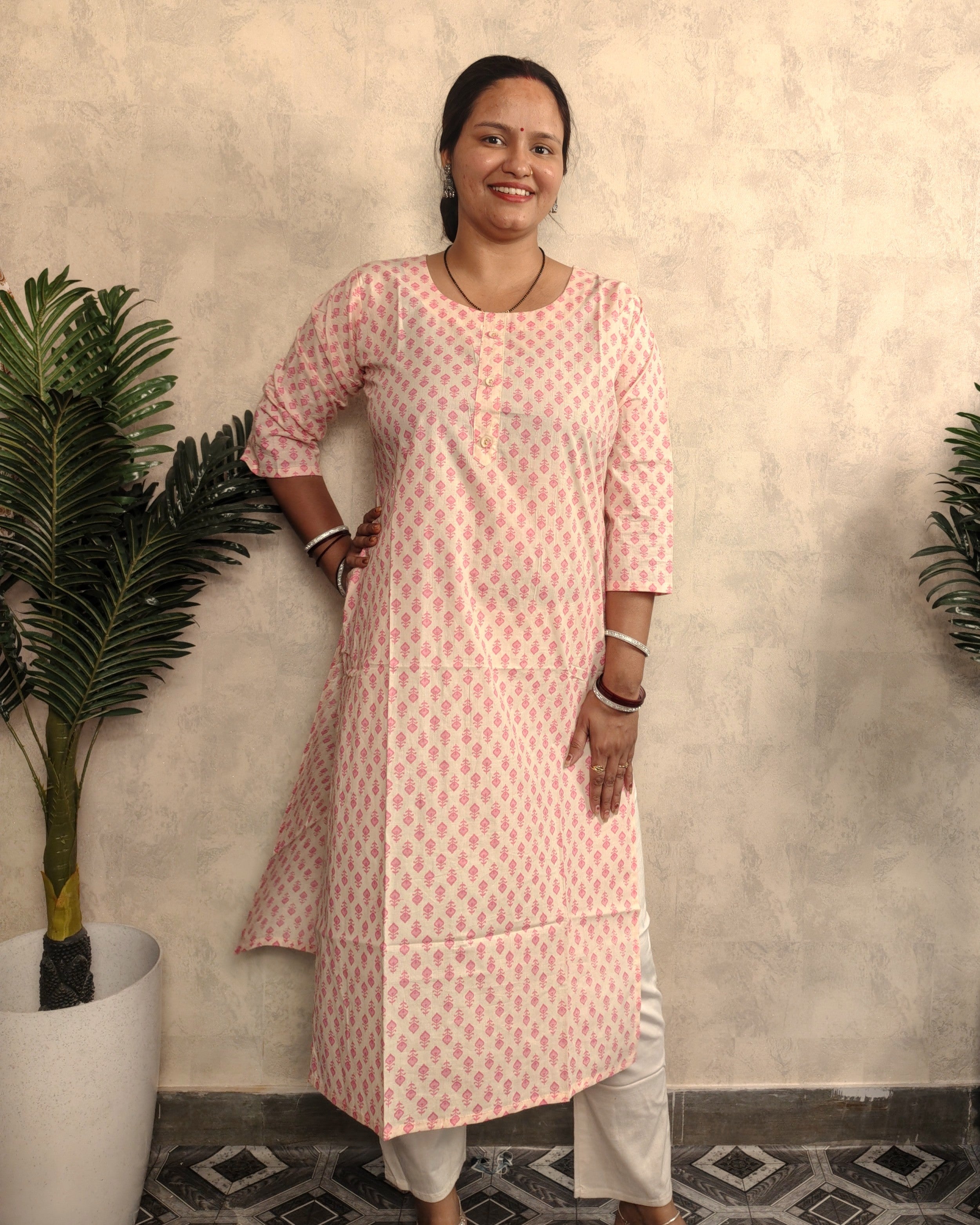 Ivory Pink Floral Booti Block Print Cotton Kurti