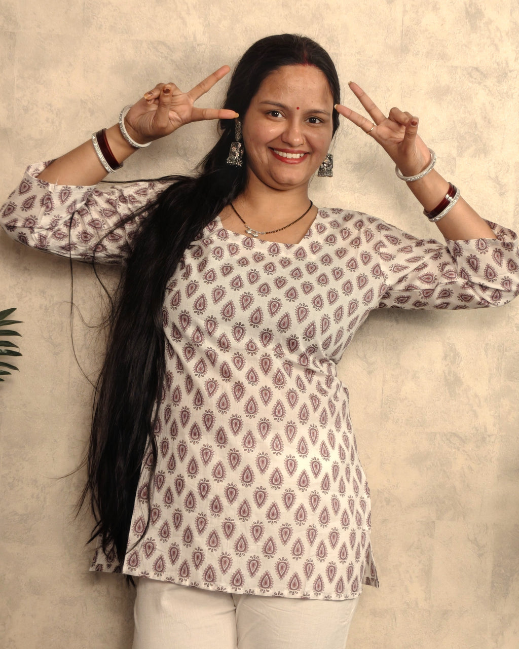 Ivory Mauve Paisley Block Print Cotton Short Kurti